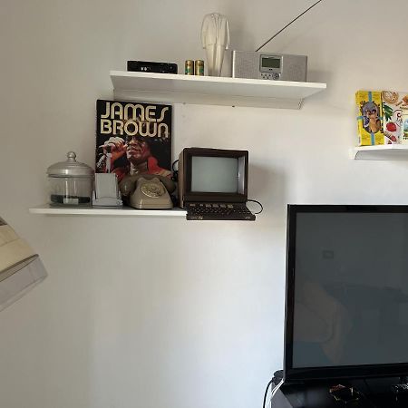 Grand F2 60Mq Centre Antibes, Proche Plages, Commerces, 2 Balcons, Parking, Train, Bus, Deco Vintage, Pet Friendly, Ideal Famille Ou 1-2 Couples Bagian luar foto