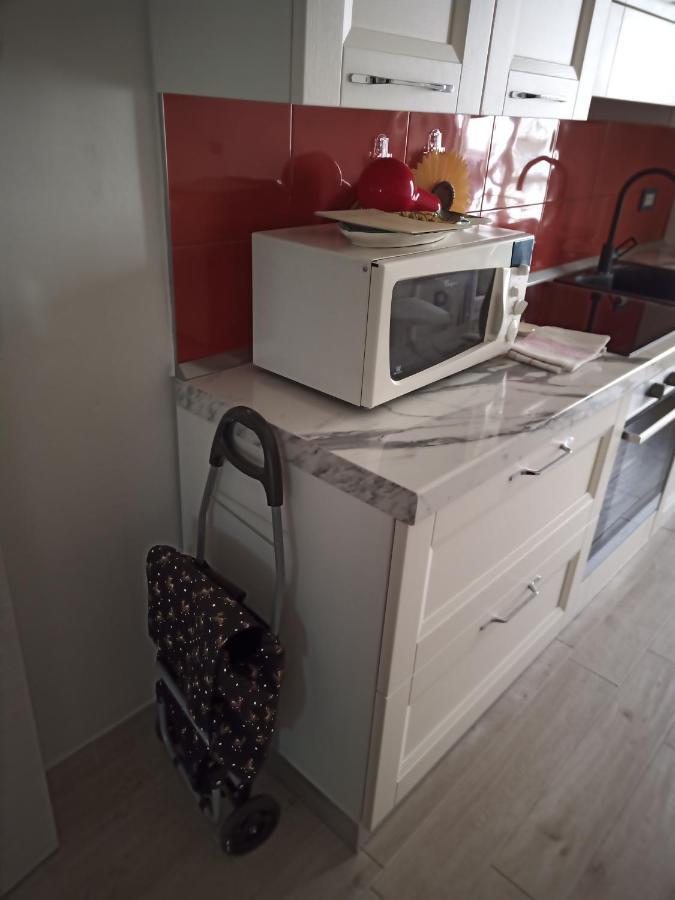 Grand F2 60Mq Centre Antibes, Proche Plages, Commerces, 2 Balcons, Parking, Train, Bus, Deco Vintage, Pet Friendly, Ideal Famille Ou 1-2 Couples Bagian luar foto