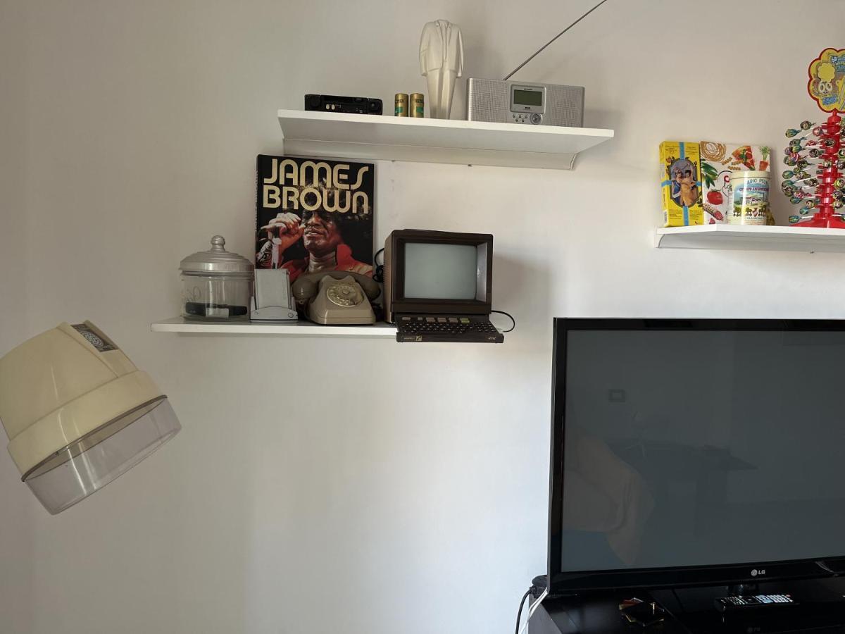 Grand F2 60Mq Centre Antibes, Proche Plages, Commerces, 2 Balcons, Parking, Train, Bus, Deco Vintage, Pet Friendly, Ideal Famille Ou 1-2 Couples Bagian luar foto