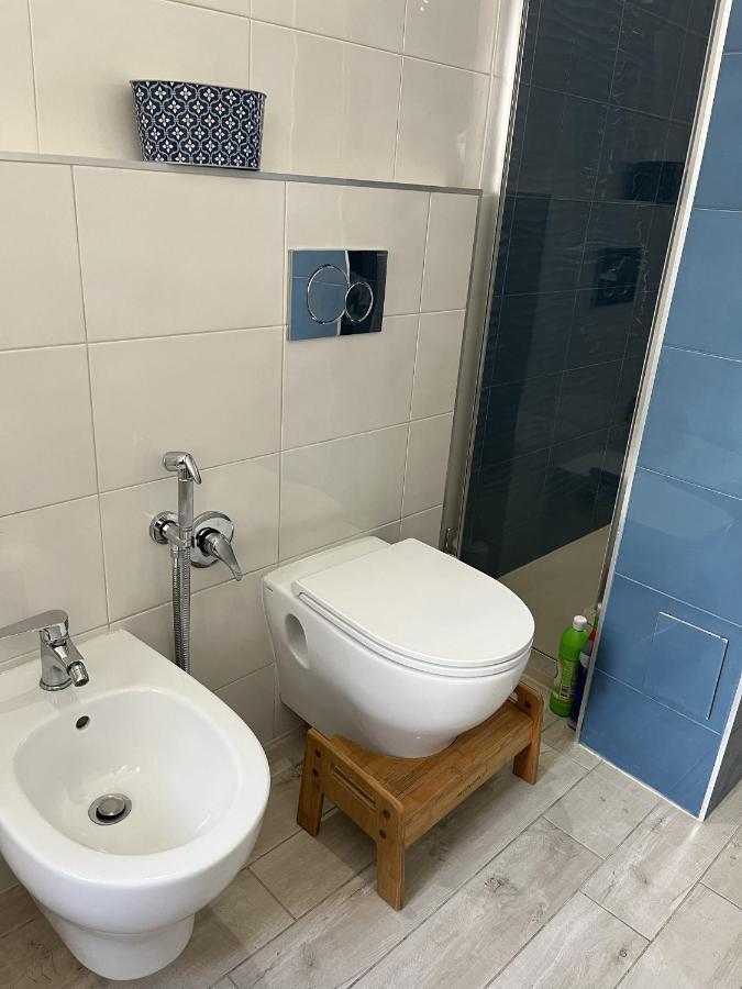 Grand F2 60Mq Centre Antibes, Proche Plages, Commerces, 2 Balcons, Parking, Train, Bus, Deco Vintage, Pet Friendly, Ideal Famille Ou 1-2 Couples Bagian luar foto