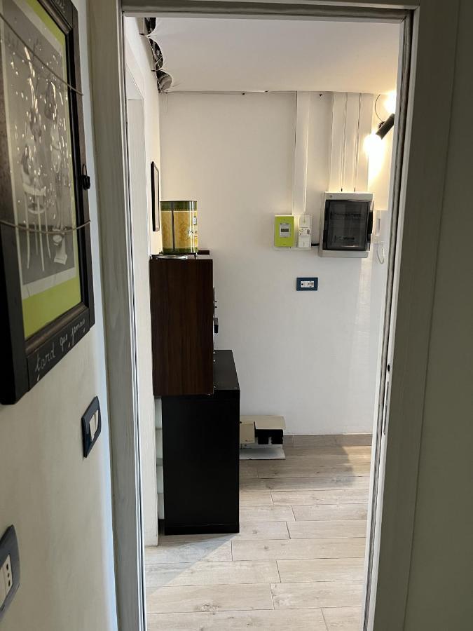 Grand F2 60Mq Centre Antibes, Proche Plages, Commerces, 2 Balcons, Parking, Train, Bus, Deco Vintage, Pet Friendly, Ideal Famille Ou 1-2 Couples Bagian luar foto